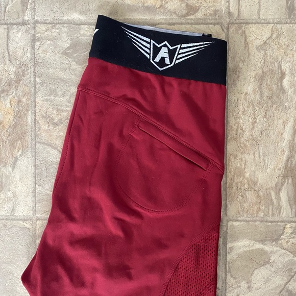 Fit Army Red Leggings - Picture 2 of 6